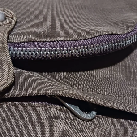 Baggallini Dublin Shoulder Crossbody Bag Detachable Wallet Retired - Picture 7 of 14